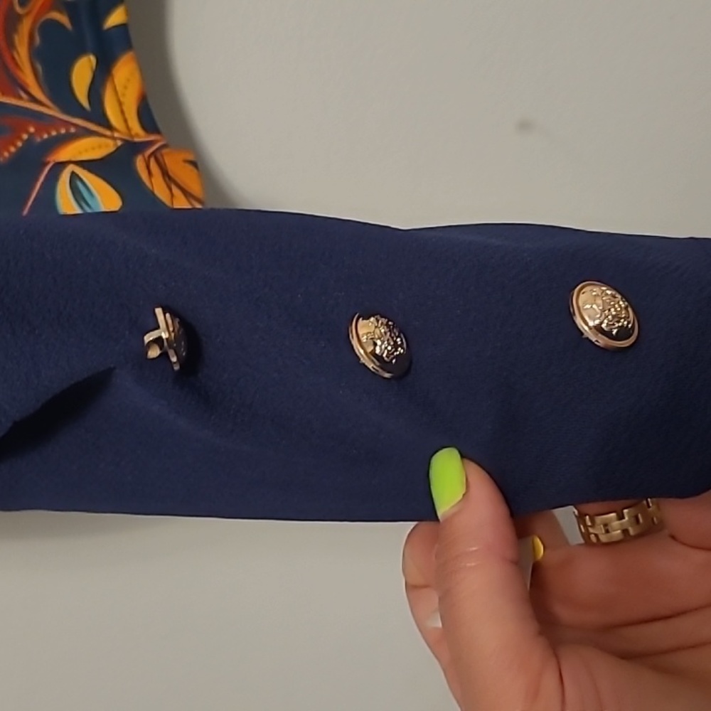 Navy Floral  long sleeves Top - Picture 5 of 5